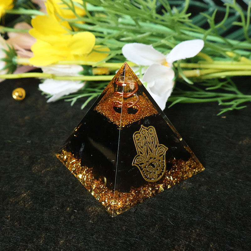 Home Office Free - Pyramide Hamsa en résine et cristal,