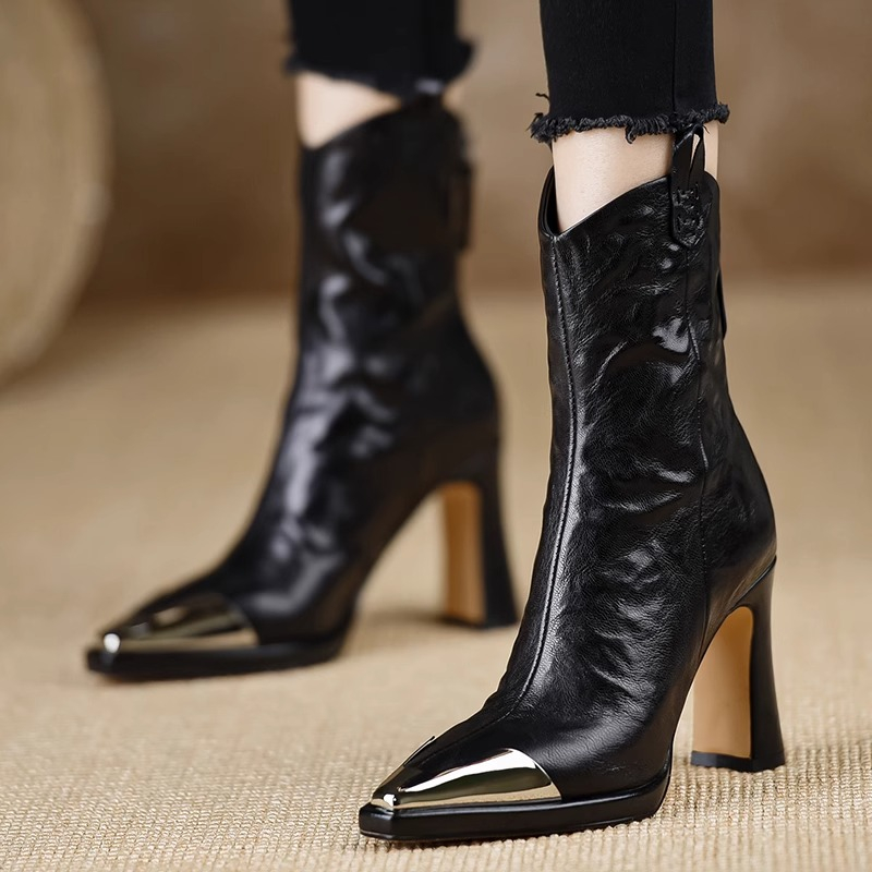 Bottes courtes à talons simple - Home Office Head avis et prix